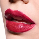 MAC Cosmetics Dazzlelips Crayon svjetlucavi ruž za usne u olovci nijansa Red Halo 1.8 g | shoptok.hr