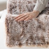 Douceur d intérieur Smeđa deka od umjetnog krzna 180x220 cm Antartic – | shoptok.hr
