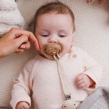 BabyOno Ortodontska simetrična duda GLOW 0-6 mj, 2 kom | Eponuda.com
