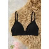 Trendyol Black Single Seamless Non-wired Plain Throw Cup Triangle Bra