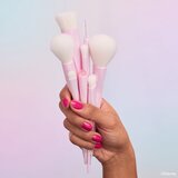 Essence Disney The Little Mermaid čopič za rdečilo, osvetljevalec in konture 01 Makin' Waves 1 kos | Shoptok.si
