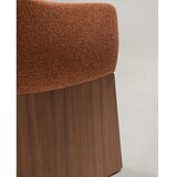 Kave Home Oblazinjen jedilni stol z nasloni za roke v barvi terakote Bosca – | Shoptok.si