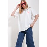Trend Alaçatı Stili Women's White Crew Neck Heart A Embroidered Two Thread Oversize T-Shirt Cene