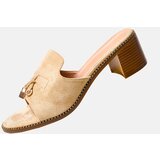  Beige block heel sandals with embellishment on strap Gariend | ePonuda.com