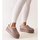 Gemre Dark beige slippers decorated with embroidery on a high platform Luanela | Shoptok.si