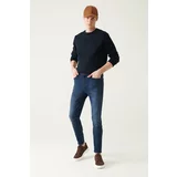 Avva Men's Dark Blue Worn Washed Flexible Extra Slim Fit Slim Fit Jeans