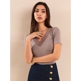 Sinsay Majica od viskoze s ukrasnom čipkom | shoptok.hr