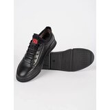 Shelvt Men's black sports shoes insulated | Shoptok.si
