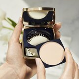 Estée Lauder Double Wear Stay-in-Place Matte Powder Foundation pudrasti make-up SPF 10 odtenek 2C3 Fresco 11 g | Shoptok.si
