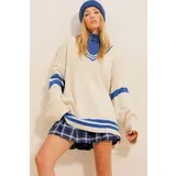 Trend Alaçatı Stili Women's Vanilla V-Neck Stripe Block Oversize Sweater with Side Slits