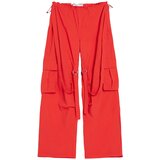 Bershka Kargo hlače rdeča | Shoptok.si