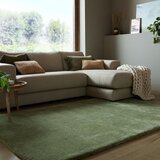 Flair Rugs Temno zeleno sintetično krzno 80x150 cm Faroe Wool Look Fur – | Shoptok.si