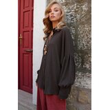 Trend Alacati Stili Braon oversajz gužvana košulja Alc-X14541, Bela / Braon Cene