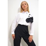 Trend Alaçatı Stili Women's White Accessory Oversize Woven Shirt | ePonuda.com