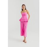 Legendww elegantni roze top bez bretela sa naglasenim strukom | ePonuda.com