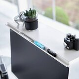 YAMAZAKI Bijelo metalno postolje za monitor Tower – | shoptok.hr