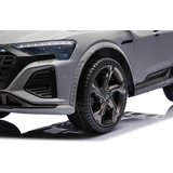  Licencirani auto na akumulator Audi SQ8 - sivi | Shoptok.si