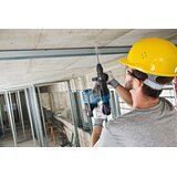 Bosch AMPShare 18V Akumulatorsko kombinirano udarno kladivo (18 V, 2 bateriji, 5,5 Ah, 2,6 J) productname.garantie.plussign BAUHAUS garancija 5 let za naprave na električni ali motorni pogon | Shoptok.si
