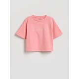 Reserved Ležerni t-shirt s printom - boja breskve | shoptok.hr