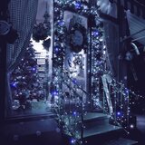  Božićne LED lampice s flash efektom – 300 lampica, hladno bijela + plavo bljeskanje | shoptok.hr