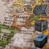 NANOLAKE univerzalni potovalni adapter EU/UK/US/AUS | Shoptok.si