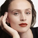 Armani Lip Maestro Satin mat vlažilna tekoča šminka odtenek 04 Live Concert 6.5 ml | Shoptok.si