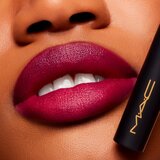 MAC Cosmetics Powder Kiss Velvet Blur Slim Stick hidratantni mat ruž za usne nijansa Wild Rebel 2 g | shoptok.hr