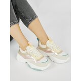 Shelvt Women's sports shoes with a thick sole | Eponuda.ba