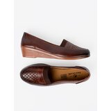 Shelvt Women's slip-on shoes with a textured toe | ePonuda.com