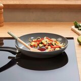 Tefal PONEV ZA PEČENJE Renewal 24 cm keramična prevleka | Shoptok.si