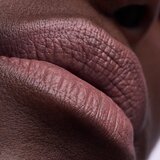 Catrice Blur-Real kremasti ruž za usne s mat efektom nijansa C020 Blushed Reality 3.5 ml | shoptok.hr