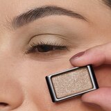 Artdeco Eyeshadow Glamour pudrasta senčila za oči v praktičnem magnetnem etuiju odtenek 30.350 Glam Grey Beige 0.8 g | Shoptok.si