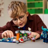 Lego Minecraft® - Srečanje s Čuvarjem (21274) | Shoptok.si