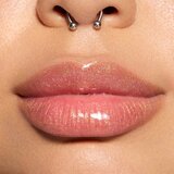 MAC Cosmetics Metamorphosis Spring Collection Lipglass Blow olje za ustnice z učinkom povečanja odtenek Snapdragon 5 ml | Shoptok.si