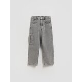Reserved Straight fit traperice - svijetlo siva | shoptok.hr