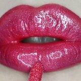 J.Cat Beauty Liptnix Extreme Shimmer Topper bleščeči sijaj za ustnice odtenek 110 Plasmon 8 g | Shoptok.si