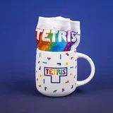 Fizz Creations Tetris Mug & Sock Set Retro Gaming darilni set. Vključuje keramično skodelico s prostornino 450 ml in nogavice Tetris, ki ustrezajo vsem, v darilni škatli. Uradno licenčno bla, (20850934)