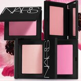 Nars Powder Blush dolgoobstojno rdečilo odtenek HOT ONE 4.8 g | Shoptok.si