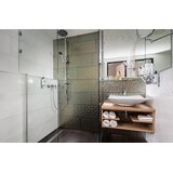  Budimpešta, 1 ili 2 ili 3 noćenja u Superior dvokrevetnoj ili twin sobi za 2+1 osobu (doručak i wellnes) u Bo33 Hotelu**** | shoptok.hr
