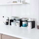 YAMAZAKI Crna metalna dodatna kuhinjska polica 30,5x14 cm Tower – | shoptok.hr