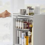 YAMAZAKI Kovinski organizator za začimbe Tower – | Shoptok.si