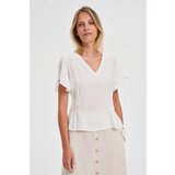 Marisse Fitted White Shirt Cene