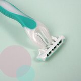 Wilkinson Sword Quattro for Women My Intuition Smooth brivniki za enkratno uporabo Aloe and Vitamin E 3 kos | Shoptok.si