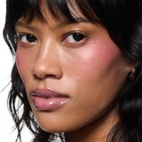 MAC Cosmetics Skinfinish Colourstruck rdečilo odtenek Pony 4.5 g | Shoptok.si