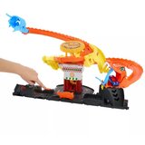 Hot Wheels Hot Wheels: Napad kobre v piceriji - set | Shoptok.si