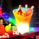 Svetleća LED RGB Kibla za led i flaše | Eponuda.com