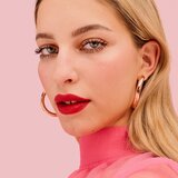 Benefit Plushtint mat vlažilna tekoča šminka odtenek 20 Red Velvet 6 ml | Shoptok.si