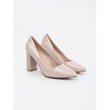 GOODIN Beige patent pumps on a heel | Shoptok.si