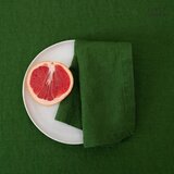Linen Tales Lanen namizni tekač 40x150 cm True Green – | Shoptok.si