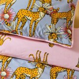Their Nibs Rožnata/siva bombažna podaljšana posteljnina za zakonsko posteljo 230x220 cm Untamed Cheetah – | Shoptok.si